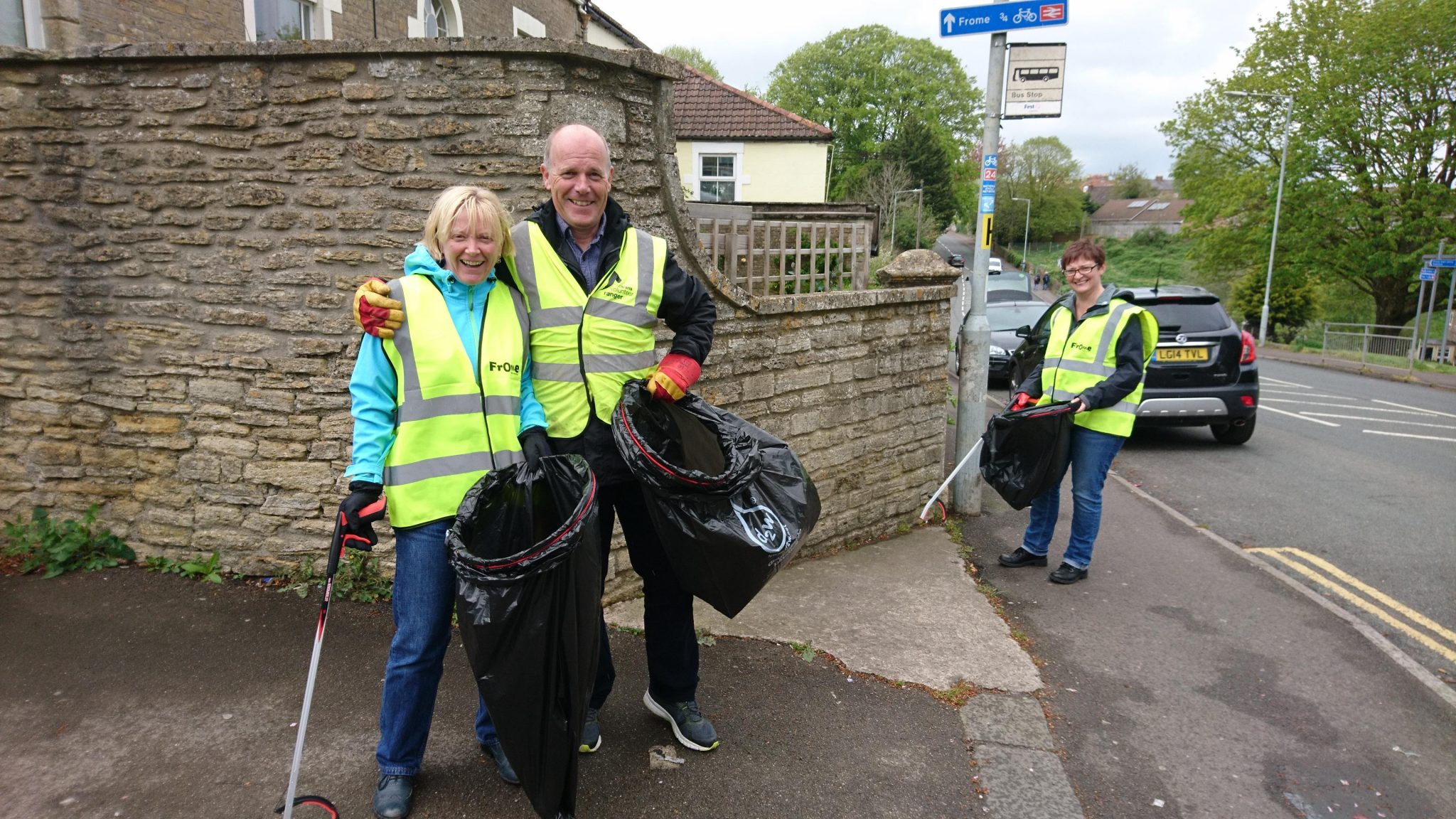 Photo of people litter picking in Frome.